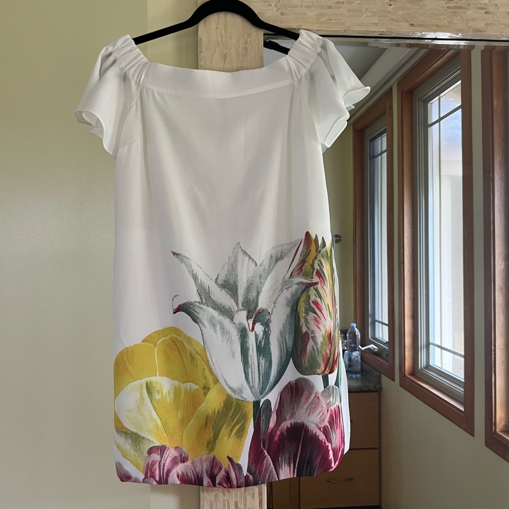 White & floral Ted Baker off shoulder dress/romper Size 0. No tag but brand new